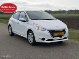 Peugeot 208 (2013) thumbnail 6