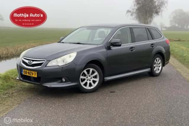 Subaru Legacy (2011)
