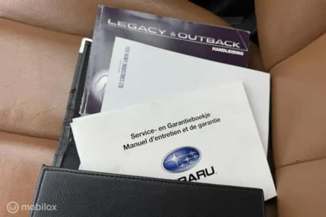 Subaru Legacy (2011) thumbnail 17