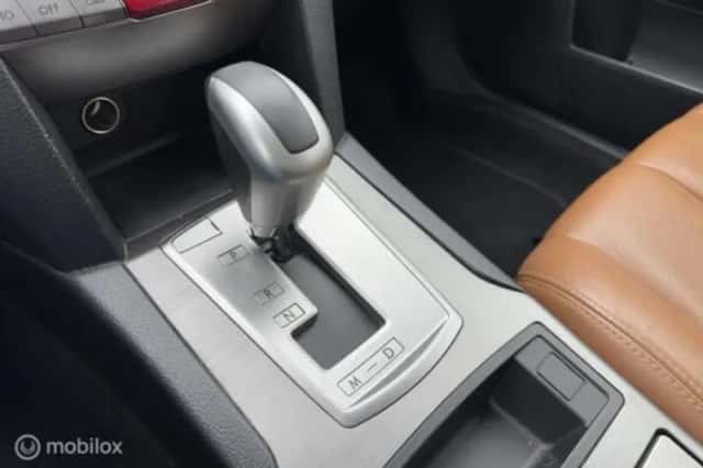 Subaru Legacy (2011) thumbnail 20