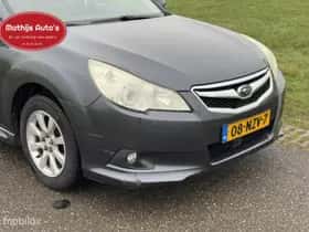 Subaru Legacy (2011) thumbnail 4