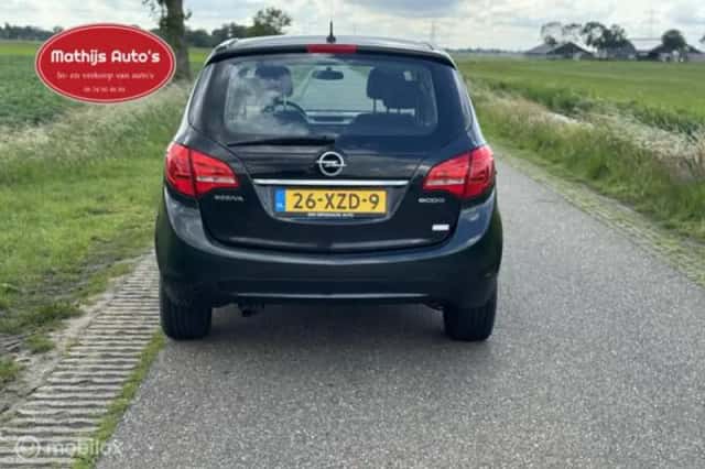 Opel Meriva (2012) thumbnail 9
