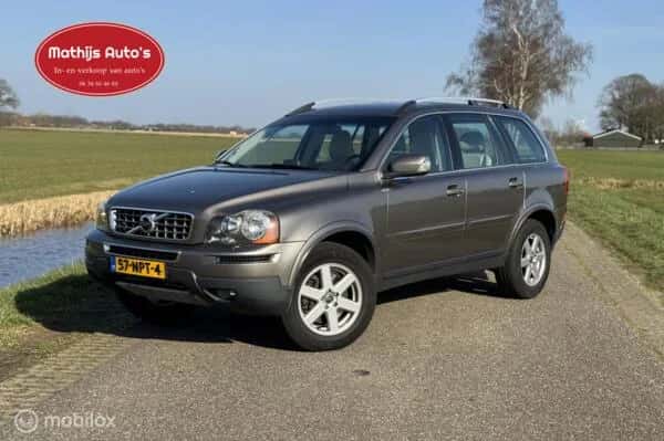 Volvo XC90 (2010) — foto 1