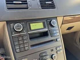 Volvo XC90 (2010) thumbnail 17