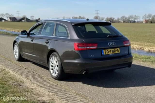 Audi A6 (2012) thumbnail 11