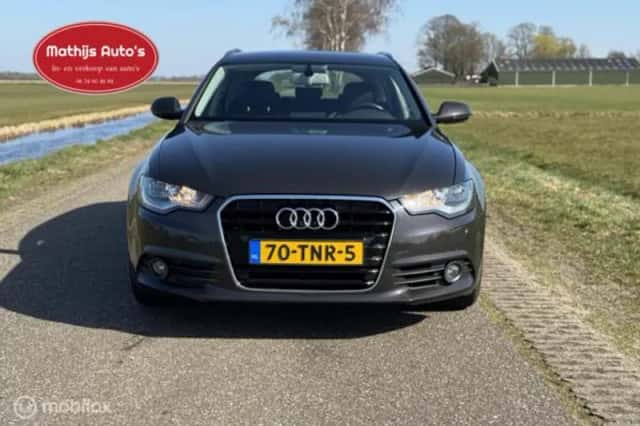 Audi A6 (2012) thumbnail 2