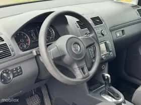 Volkswagen Touran (2017) thumbnail 13