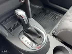 Volkswagen Touran (2017) thumbnail 19