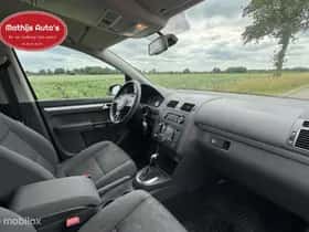 Volkswagen Touran (2017) thumbnail 4