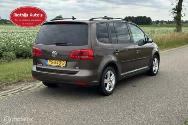 Volkswagen Touran (2017) thumbnail 7