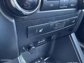 Kia Sorento (2010) thumbnail 19
