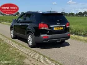 Kia Sorento (2010) thumbnail 9