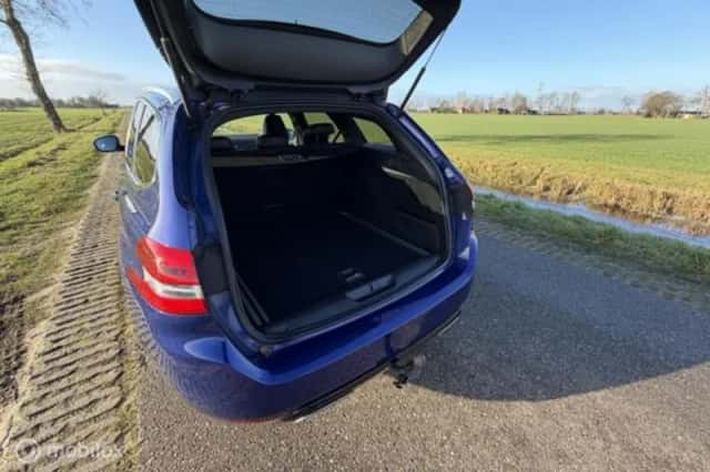 Peugeot 308 (2021) thumbnail 15