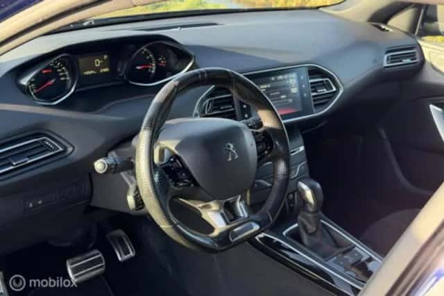 Peugeot 308 (2021) thumbnail 16