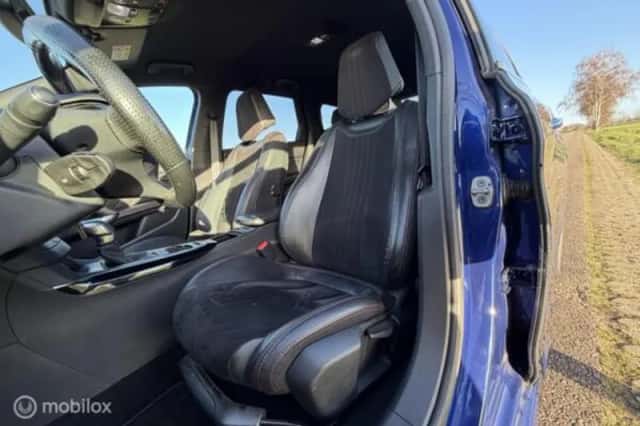 Peugeot 308 (2021) thumbnail 18