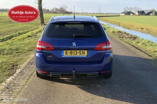 Peugeot 308 (2021) thumbnail 5
