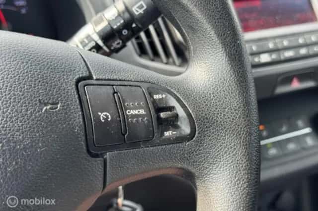 Kia Sportage (2018) thumbnail 13