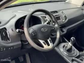 Kia Sportage (2018) thumbnail 18