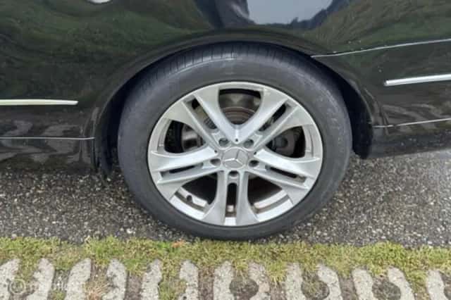Mercedes-Benz E-Klasse (2009) thumbnail 14