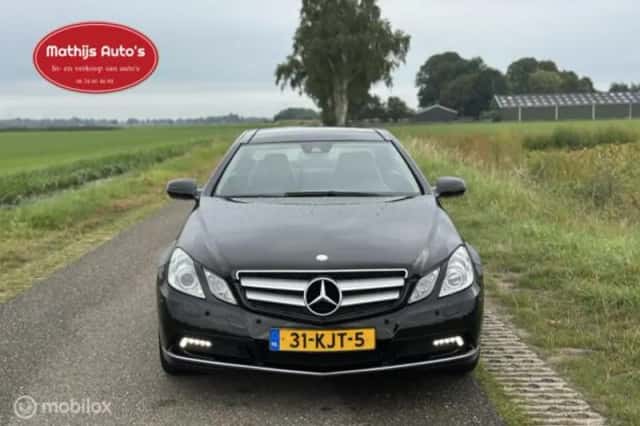 Mercedes-Benz E-Klasse (2009) thumbnail 2