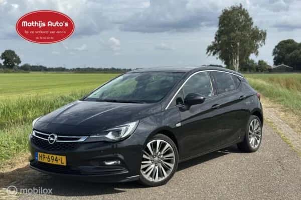 Opel Astra (2015) — foto 1