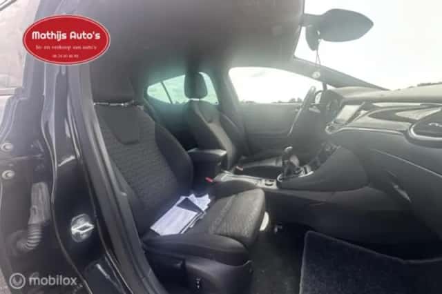 Opel Astra (2015) thumbnail 7