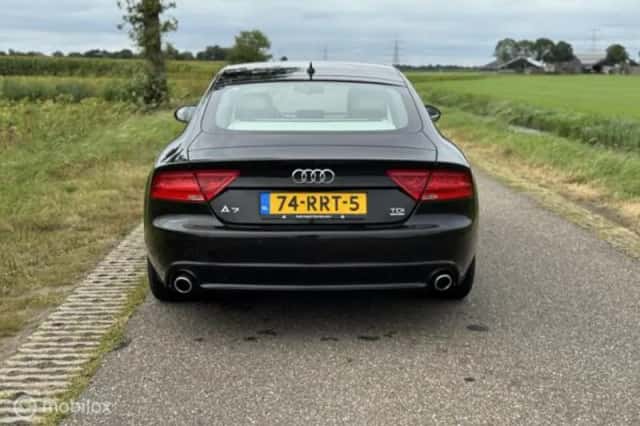Audi A7 (2011) thumbnail 11