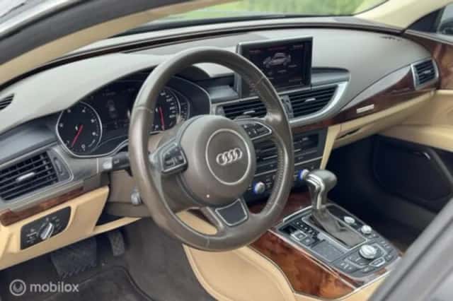 Audi A7 (2011) thumbnail 18