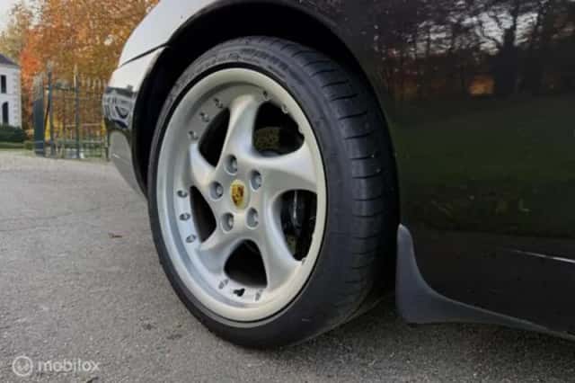 Porsche 911 (2002) thumbnail 12