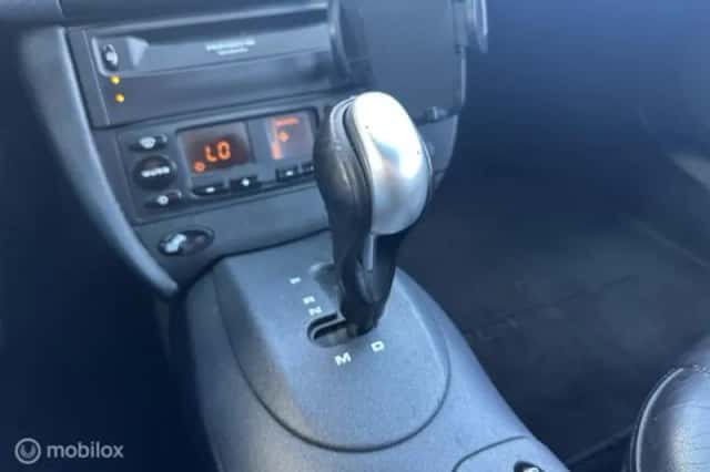Porsche 911 (2002) thumbnail 18