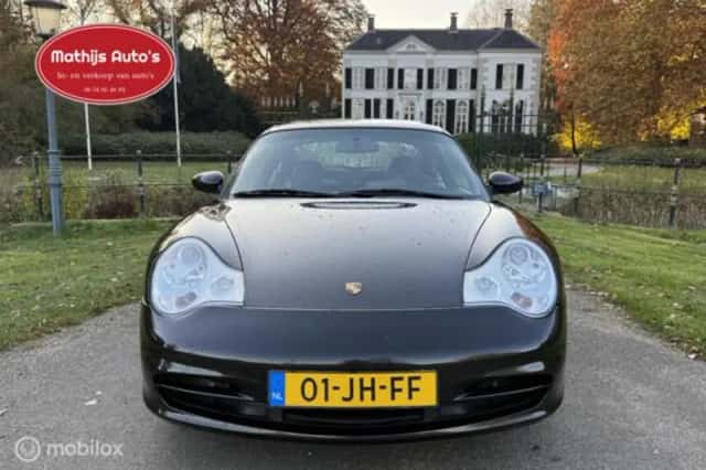 Porsche 911 (2002) thumbnail 7