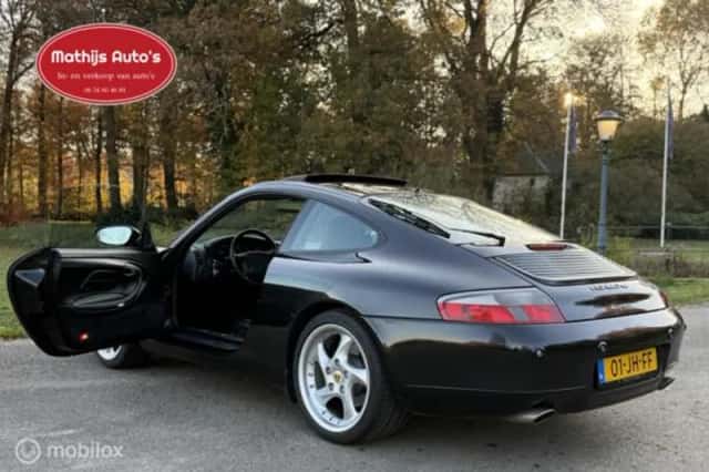 Porsche 911 (2002) thumbnail 10