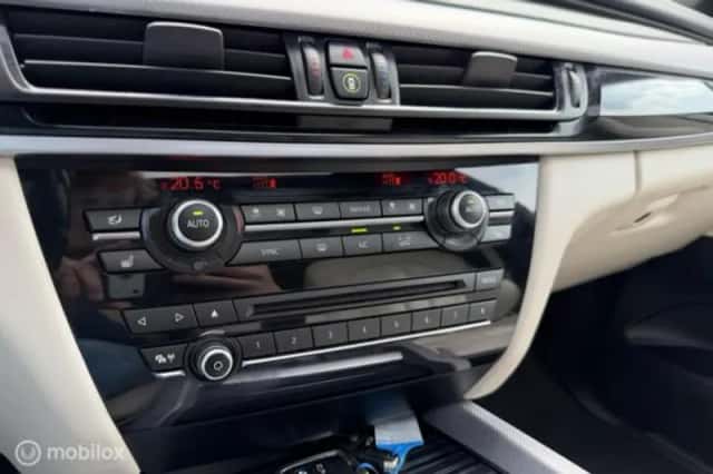 BMW X5 (2020) thumbnail 25