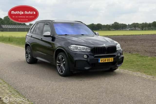 BMW X5 (2016) thumbnail 6