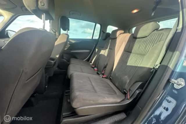 Opel Zafira (2014) thumbnail 15
