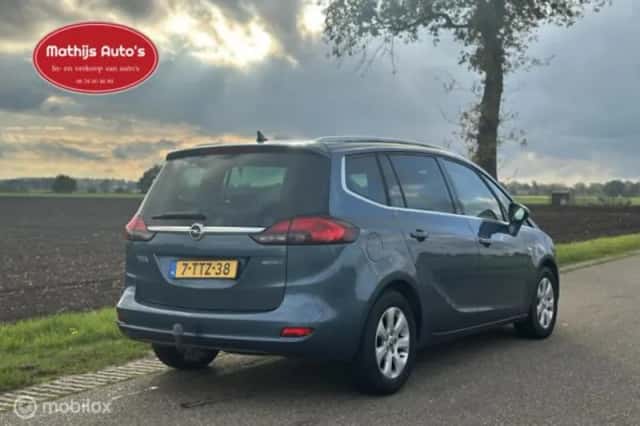 Opel Zafira Tourer (2014) thumbnail 4