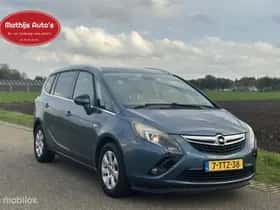 Opel Zafira (2014) thumbnail 6