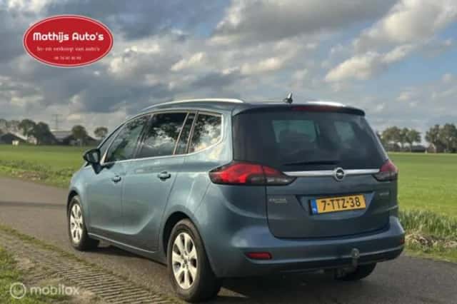Opel Zafira (2014) thumbnail 8
