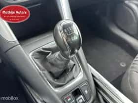 Opel Zafira (2014) thumbnail 10