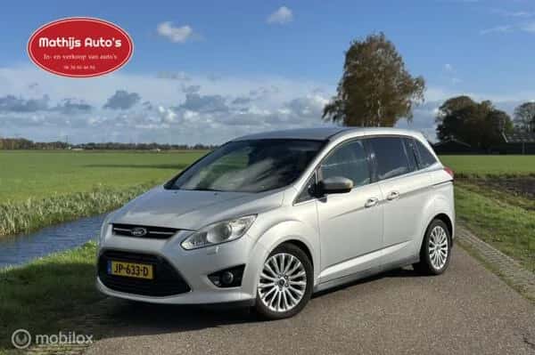 Ford Grand (2016) — foto 1