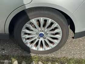 Ford Grand (2016) thumbnail 11