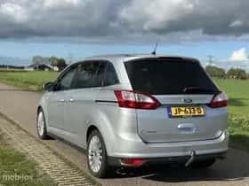 Ford Grand (2016) thumbnail 12