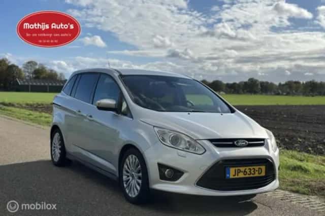 Ford Grand (2016) thumbnail 6