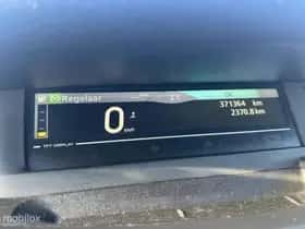 Renault Scénic (2012) thumbnail 18