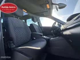 Renault Scénic (2012) thumbnail 5