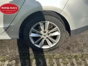 Renault Scénic (2012) thumbnail 10