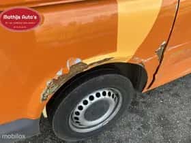 Volkswagen Transporter (2012) thumbnail 7