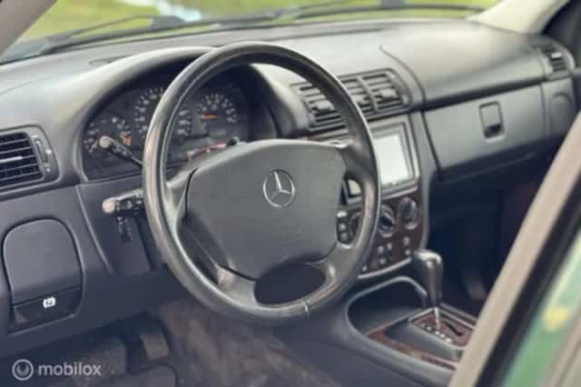Mercedes-Benz ML-Klasse (2002) thumbnail 14