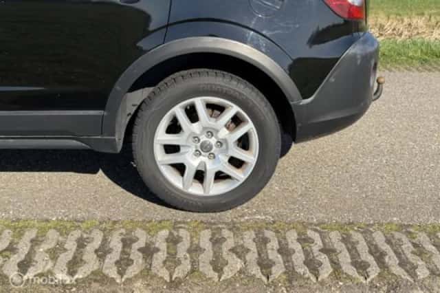 Opel Antara (2009) thumbnail 11