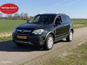 Opel Antara (2009) thumbnail 3